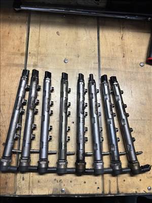 BMW N47D20A/N47D20C 18D/20D rail cső  7809127 7809128