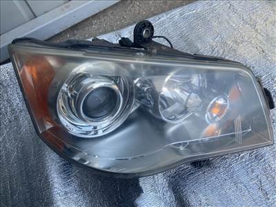 Chrysler Voyager (5th gen) jobb xenon fényszóró  05113338af