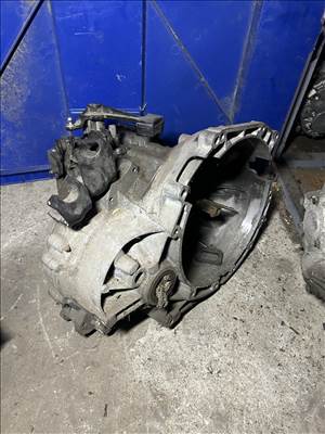 Ford Mondeo Mk3 1.8 16V váltó  4s7r7002ba