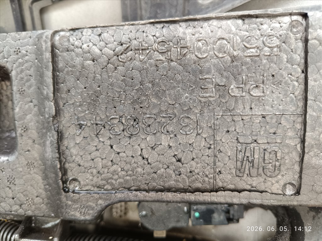 Opel Insignia A első lökhárító  8. kép