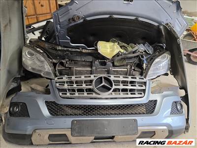Mercedes ML-osztály W164 Ml 164 300 cdi facelift komplett eleje