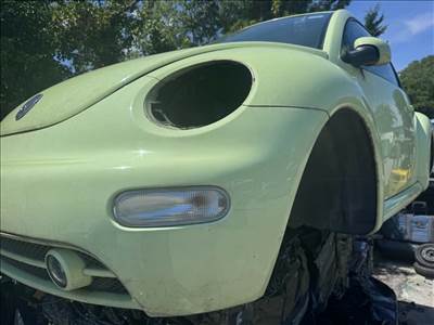 Volkswagen New Beetle karosszéria alkatrészek 