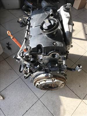Volkswagen Jetta V 1.9PD BXE fűzött blokk hengerfejjel 