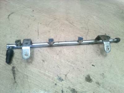 CHRYSLER VOYAGER 01.03-05.01 Injektor befecskendező híd 