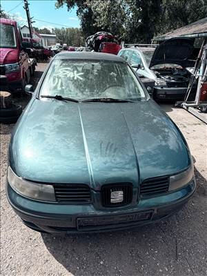 Seat Toledo II bontott alkatrészei