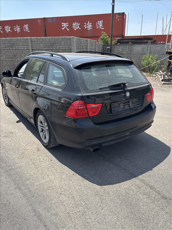 BMW 320 (E90, E91, E92, E93) bontott alkatrészei 4. kép