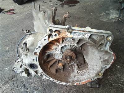 MAZDA 3 03.10-06.06 Sebességváltó. benzines manuális