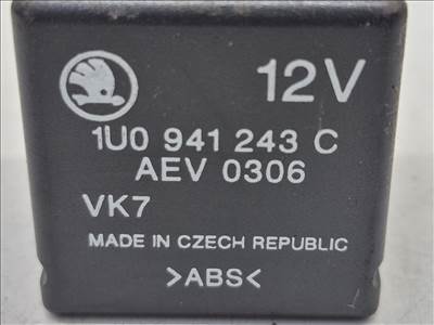 Skoda Octavia I 1.6 SR relé (38319) 1u0941243c