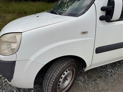 Fiat Doblo I 1.6 16V bal első sárvédő 