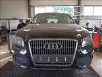 AUDI Q5 (8R) 2.0 TDI quattro - Bontódik!