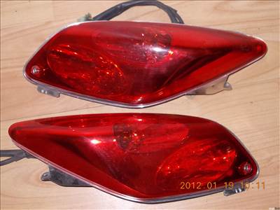 Yamaha Xmax  hátsó lámpa