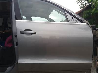 Audi Q5 (8R) Jobb első ajtó részeivel LY7G