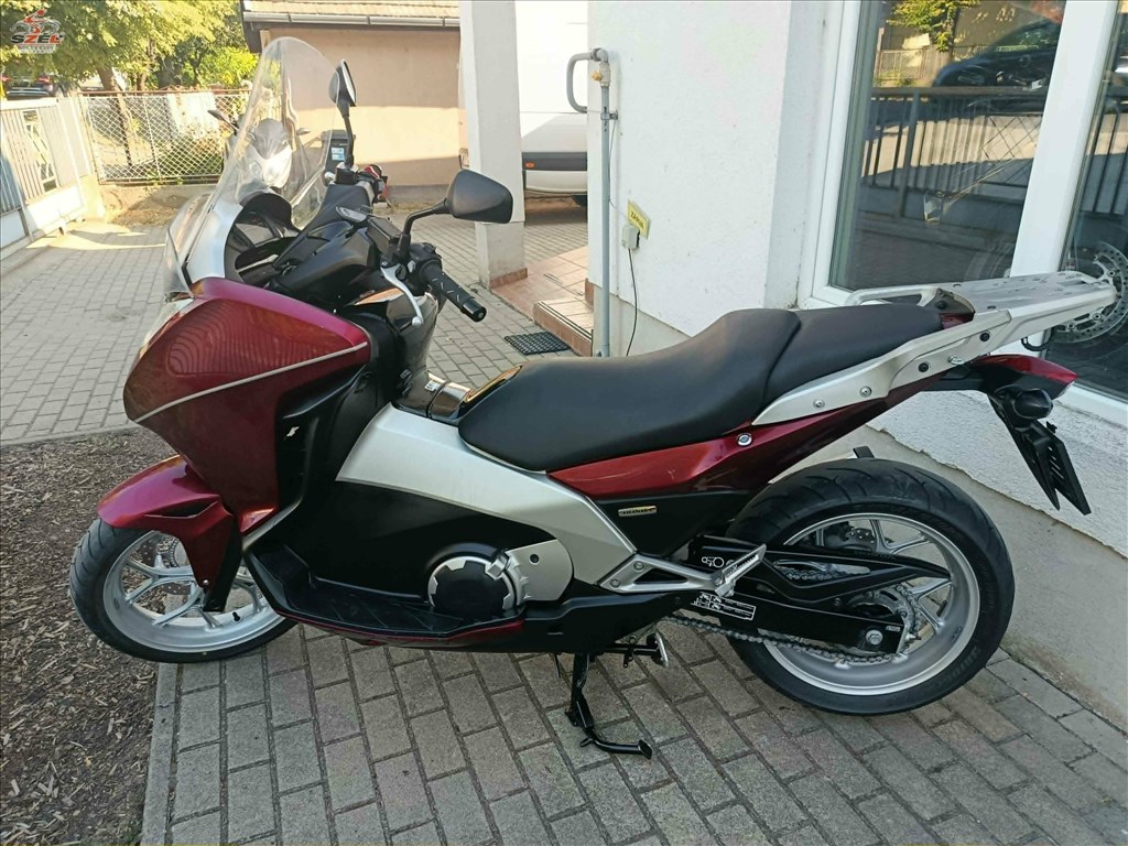 Honda NC700D Integra (2014) 7. kép