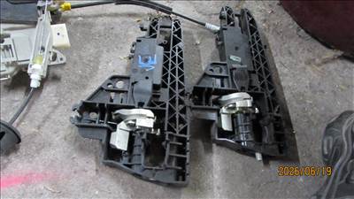 Audi A5 2009 kilincsfészek 8T02837886, 8T01837885