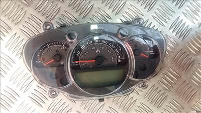 Piaggio Mp3 300 km óra