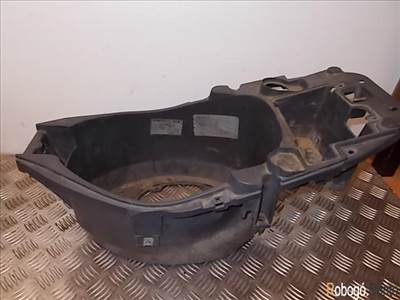 Piaggio Zip  sisaktartó