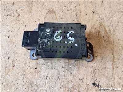 VW GOLF V (1K1) Antenna Erősítő (2003–) 1K6035570F 7617310015