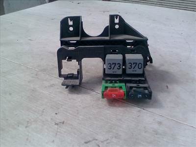 AUDI A4 01-04 Biztosítéktábla BCM BSI BSM SAM GEM modul Utastér