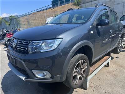 Dacia Sandero II karosszéria alkatrészek 