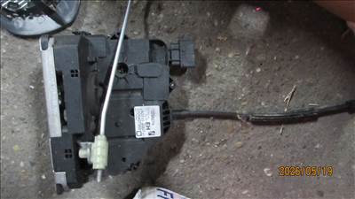 Opel Meriva B jobb első ajtózár 13258274 EH 