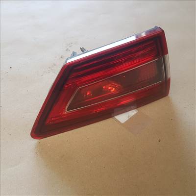 Renault Clio IV  Bal hátsó belső lámpa 265552424R