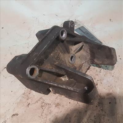 Renault Master II  Motortartó bak 8200509375