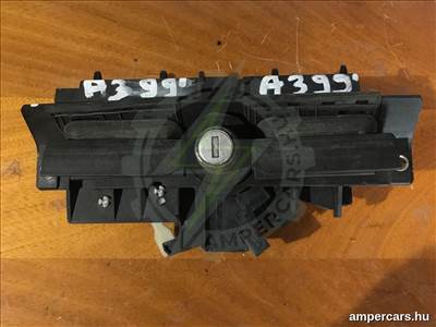 AUDI A3 (8L1) Csomagtérajtó Zárbetét (1996–2003) 8D9827565C/D 4B0827565F/G