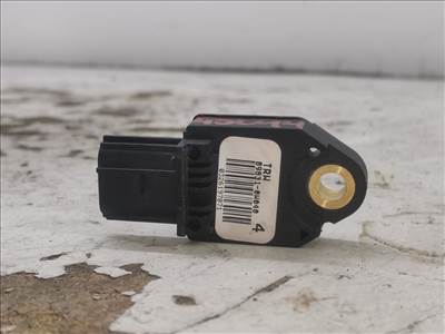 LEXUS IS II (GSE2_/ ALE2_/ USE2_) 220d (ALE20) Jobb hátsó Oldal Ütközés Érzékelő #45014# 898310W040
