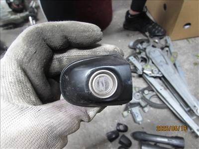 Hyundai i20 (PB) bal első kilincs hengerzár