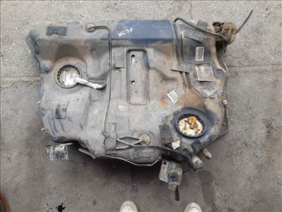 Volvo XC90 Üzemanyag Tank