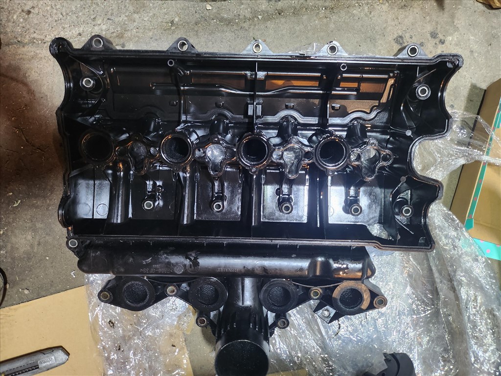 Renault Espace IV Szelepfedél  8200627939 3. kép