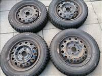  4x100 lyukosztású Kia/Hyundai lemezfelni, rajta 155/70R13 újszerű négyévszakos gumi 