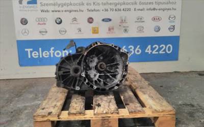 Ford S-Max 2,0TDCI AG9R-7002 UCF bontott váltó