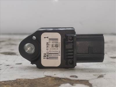 LEXUS IS II (GSE2_/ ALE2_/ USE2_) 220d (ALE20) Bal első Oldal Ütközés Érzékelő #44953# 8983102020