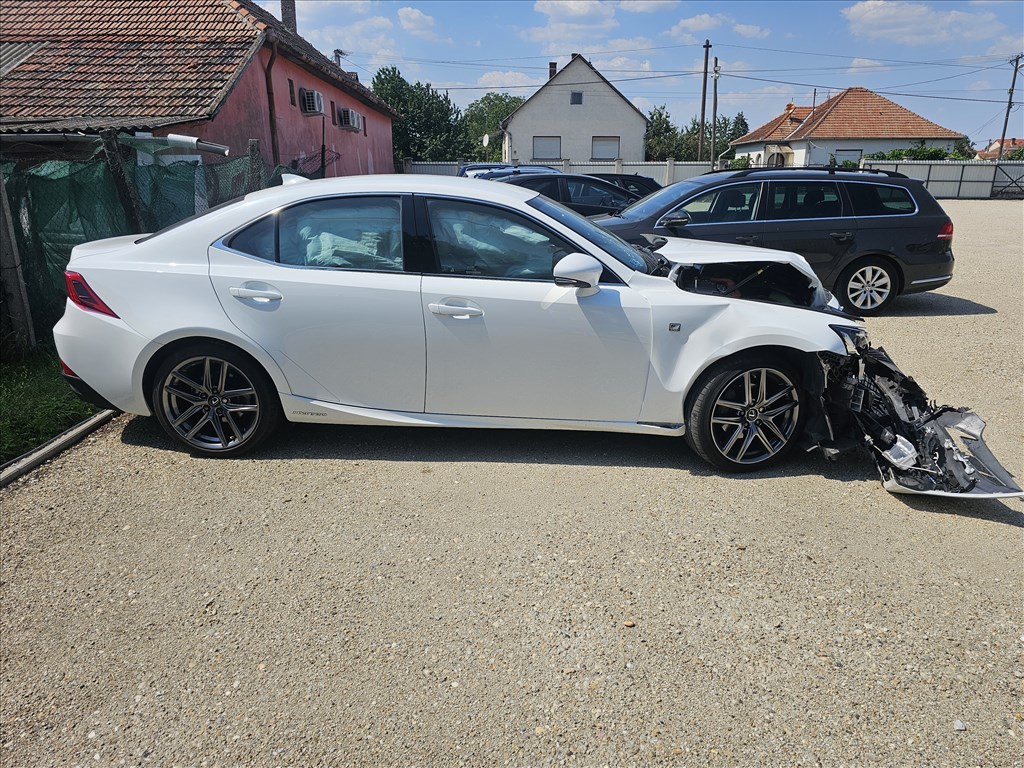 Eladó Lexus (XE30) 5. kép