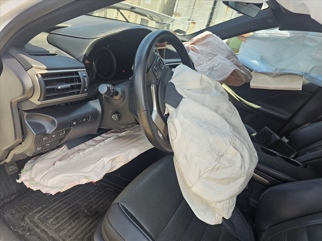 Eladó Lexus (XE30) 9. kép