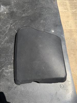 Audi Q5 (8R) Csomagtérajtó burkolat  8r0945426a