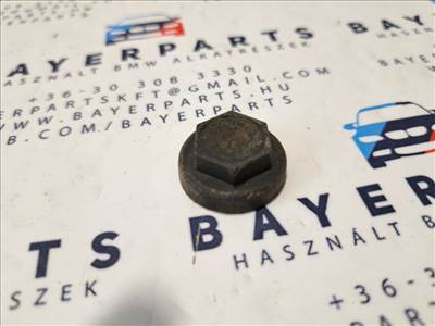 BMW E30 E36 E46 E34 E39 E60 E32 E38 E65 E66 E67 E31 X5 Z3 Z4 stb. gyári kerékcsavar kerék csavar kerékőr őr takaró kupak