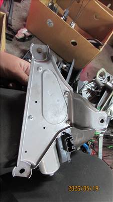 Toyota yaris 3 (XP130/Xp150) hátsó ablaktörlő motor 85130-52240