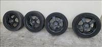  5x112 lyukosztású 16" újszerű Kronprinz alufelni, rajta 205/55 kopott Michelin nyári gumi gumi 