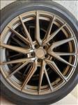  5x108 lyukosztású 20" újszerű Vossen felni, rajta 245/50 újszerű Pirelli téli gumi gumi 
