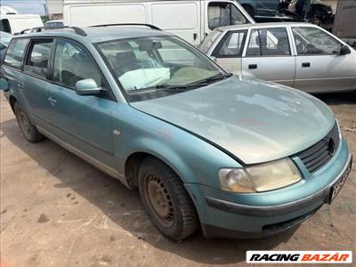Volkswagen Passat B5 Jobb Tetősín *169406*