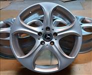 Gyári Mercedes W205 C alufelnik 5x112 7,5x18 ET44 4db