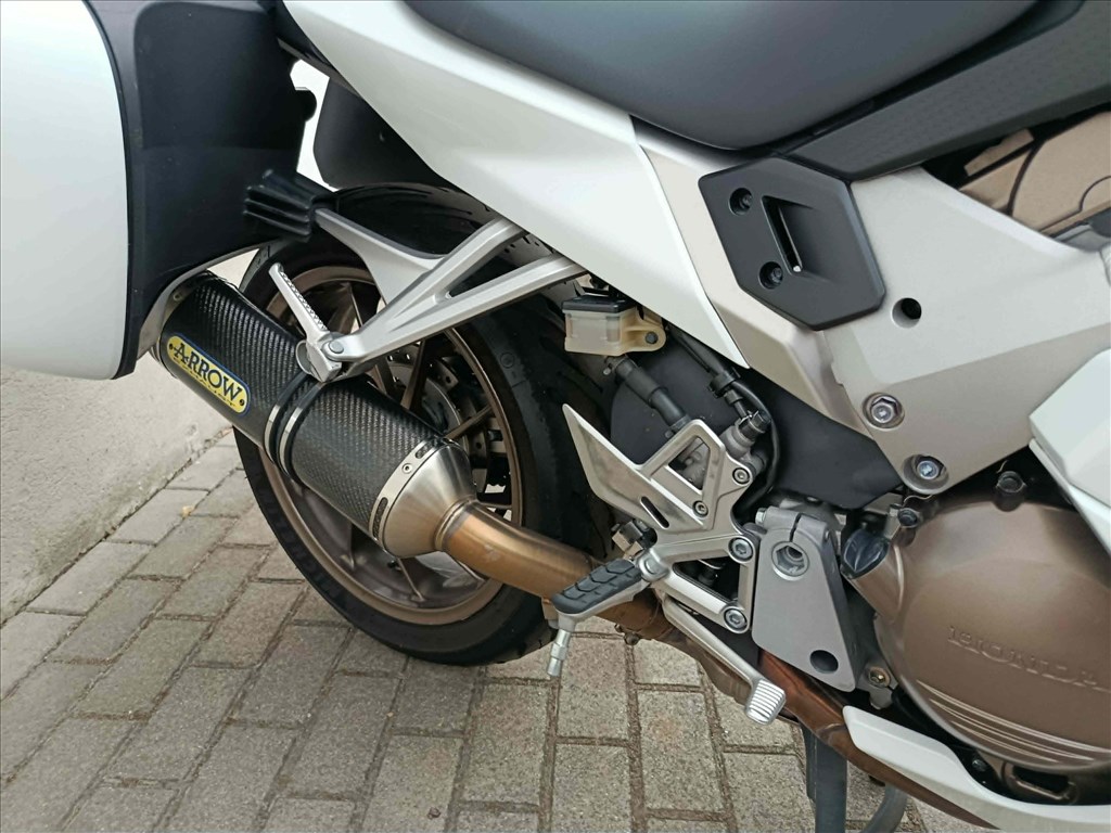 Honda VFR 800 (2016) 5. kép