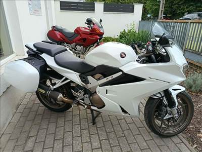 Honda VFR 800 (2016)