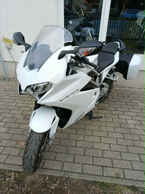 Honda VFR 800 (2016) 14. kép