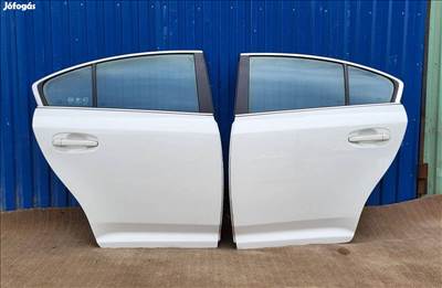 Toyota Avensis T270 T27 2009- bal, jobb hátsó ajtó sérülésmentes
