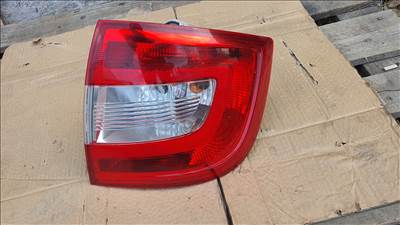 Jobb hátsó lámpa 2013 Skoda Rapid 5 ajtós 