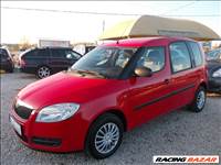 Eladó Skoda Roomster 1.2 HTP (1198 cm³, 70 PS)
