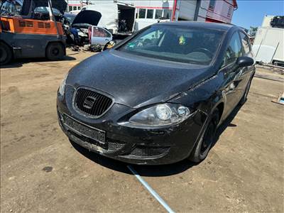 Seat León II 2.0 TDI -BMM- bontott alkatrészei